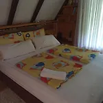 Cozy * كولين فاكوف